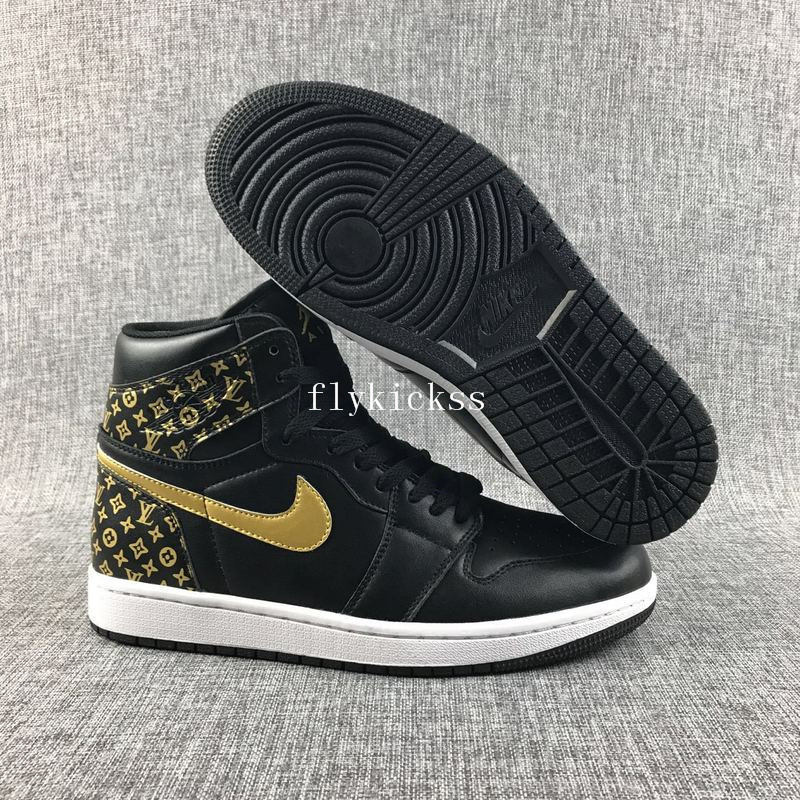 Air Jordan 1 Retro Black LVS